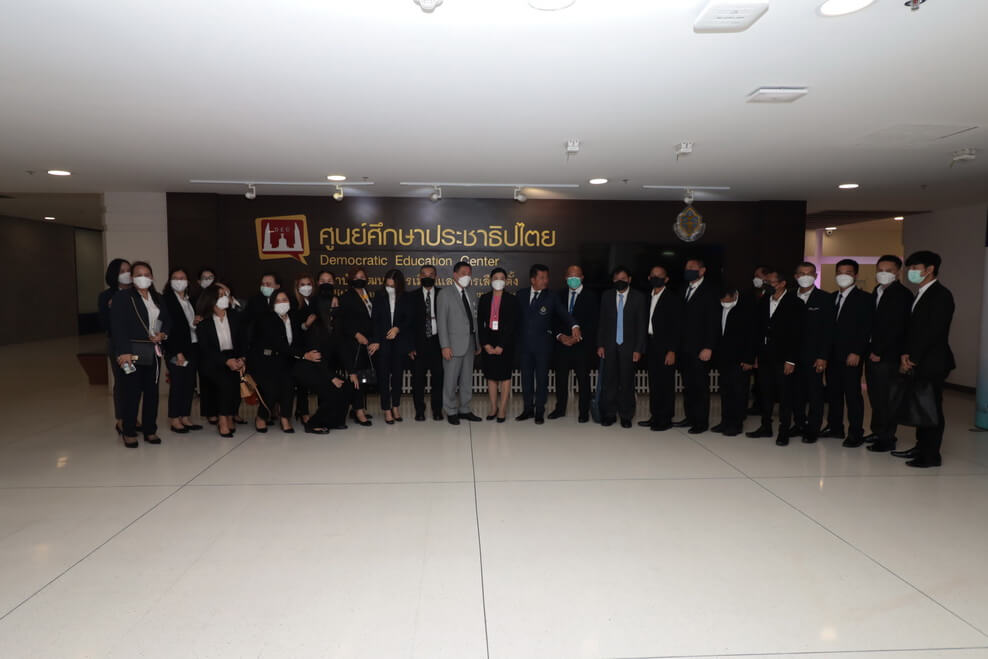 ศึกษาดูงานณศูนย์ศึกษาประชาธิปไตย (กกต) ศูนย์ราชการ ถ.แจ้งวัฒนะ